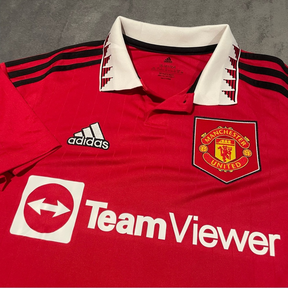 Manchester United Adidas Jersey Youth Large Home 22-23 Kit Soccer Football